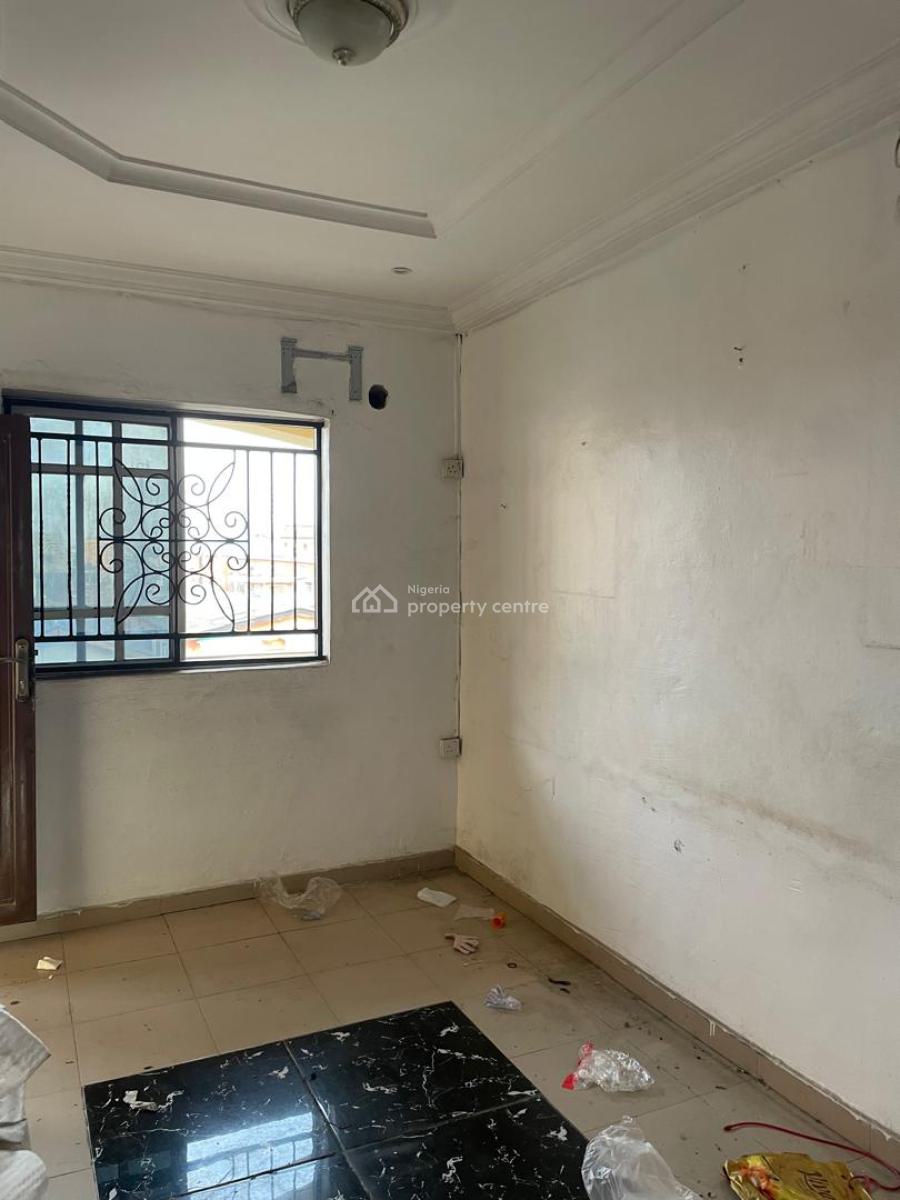 Clean Mini Flat Upstairs, Off Lawanson Road, Lawanson, Surulere, Lagos, Mini Flat (room and Parlour) for Rent