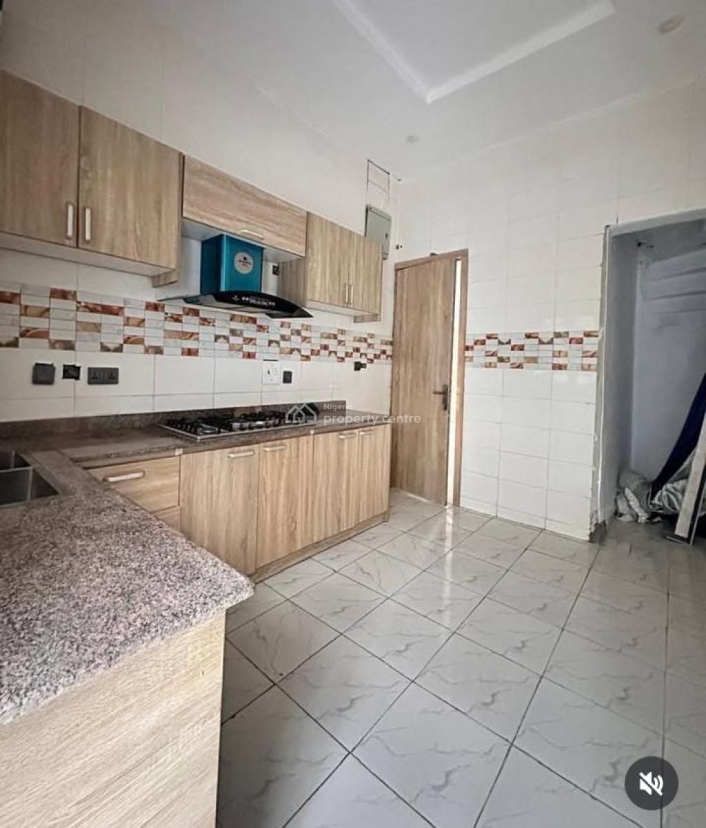 4 Bedroom Terrace, B4 Orchid Round About Lekki Lagos, Lekki, Lagos, Terraced Bungalow for Rent
