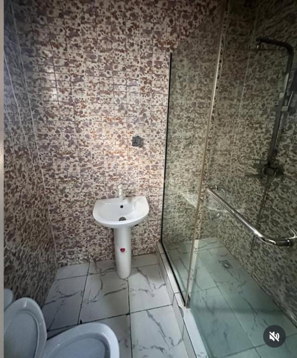 4 Bedroom Terrace, B4 Orchid Round About Lekki Lagos, Lekki, Lagos, Terraced Bungalow for Rent