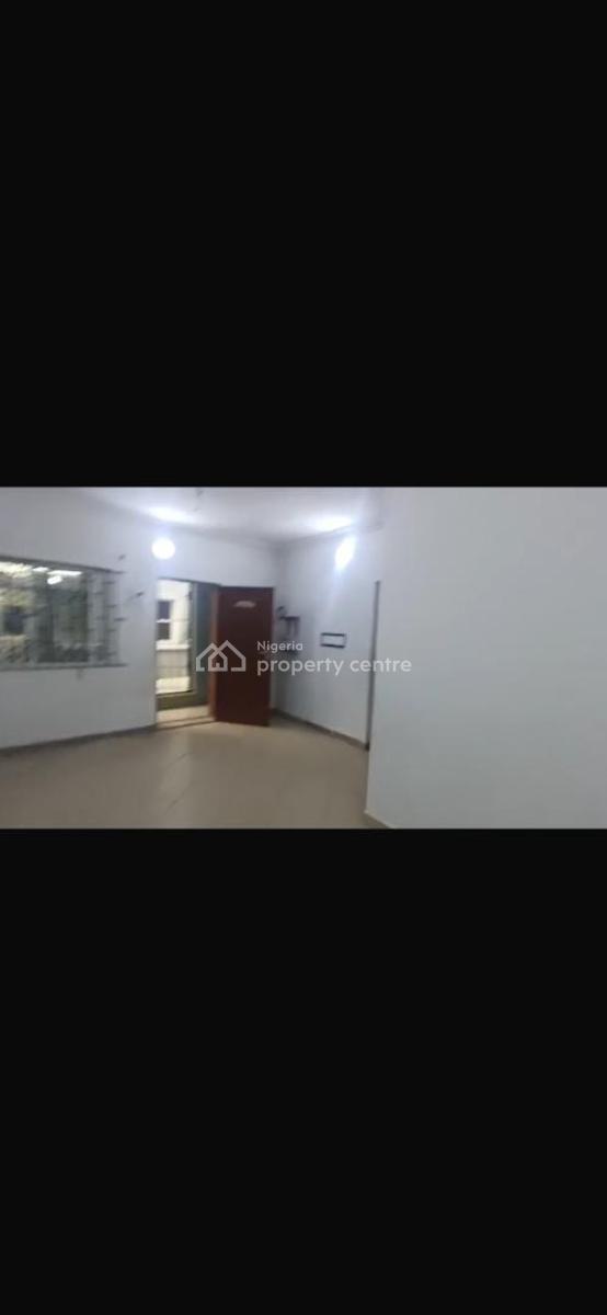 3 Bedroom Flat, Off Sura Mogaji, Ilupeju, Lagos, Flat / Apartment for Rent