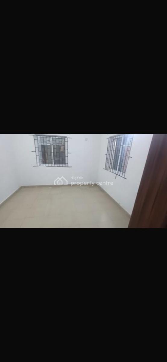 3 Bedroom Flat, Off Sura Mogaji, Ilupeju, Lagos, Flat / Apartment for Rent