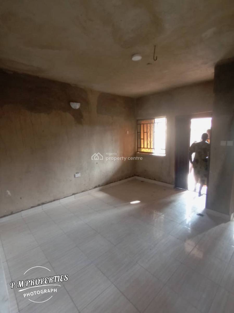 Mini Flat at Makogi, Magboro, Ogun, Mini Flat (room and Parlour) for Rent