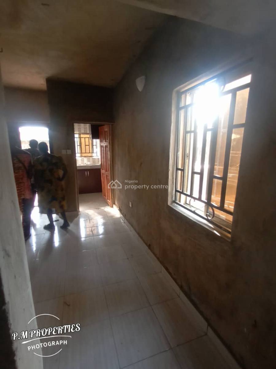 Mini Flat at Makogi, Magboro, Ogun, Mini Flat (room and Parlour) for Rent
