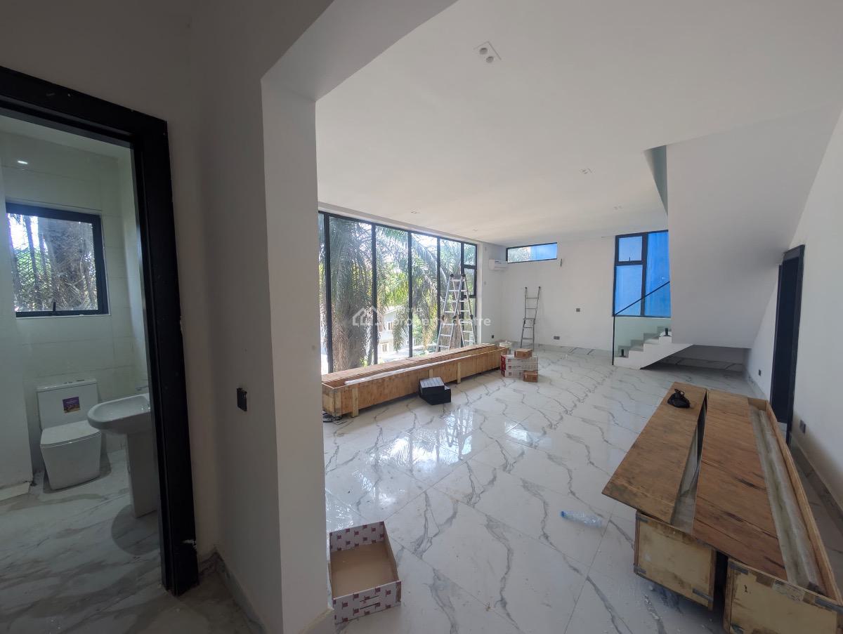 Spacious 3 Bedroom  Maisonettes with 1 Room Service Quarters, Glover Road, Ikoyi, Lagos, Flat / Apartment for Rent