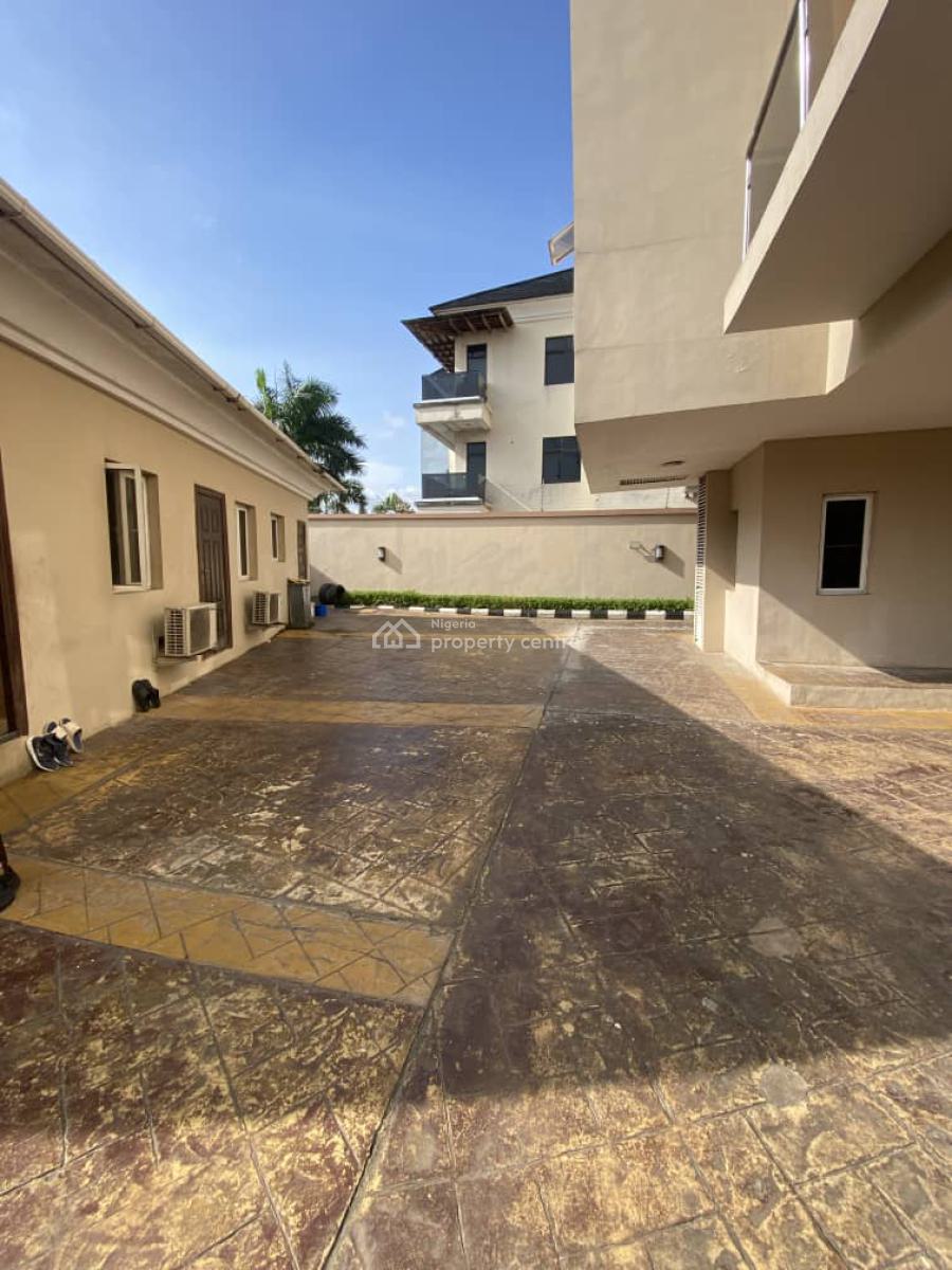 Well Maintained 7 Units of 3 Bedroom Flat with a Room Bq Each, Abacha Estate, Ikoyi, Lagos, Flat / Apartment for Rent