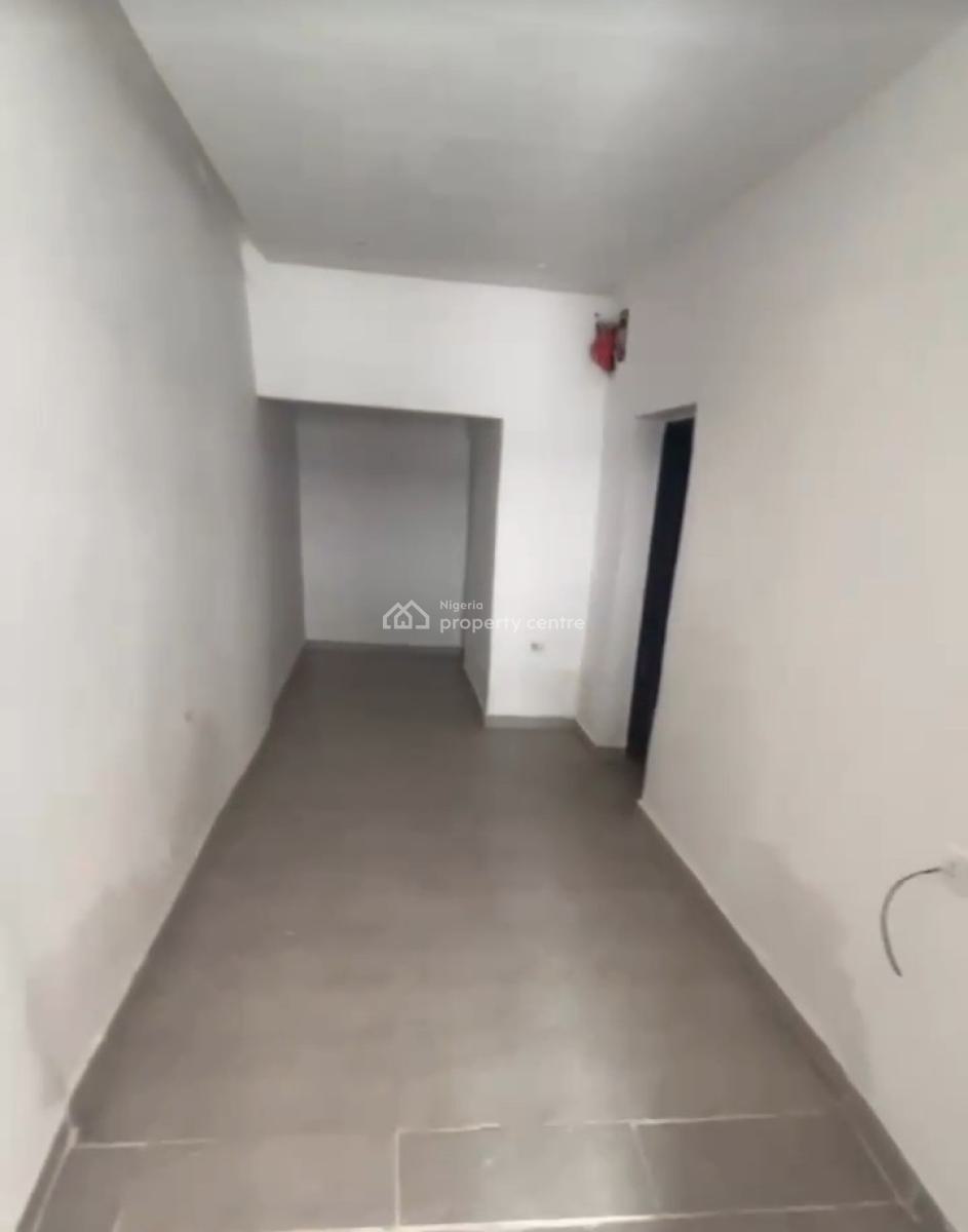 2bed Secured Apartment (self Serviced), Lekki Phase I, Lekki Phase 1, Lekki, Lagos, Flat / Apartment for Rent