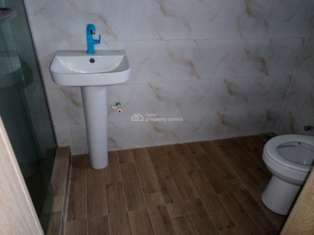 Lovely 3 Bedroom Flat, Ilasan Estate, Lekki, Lagos, Flat / Apartment for Sale