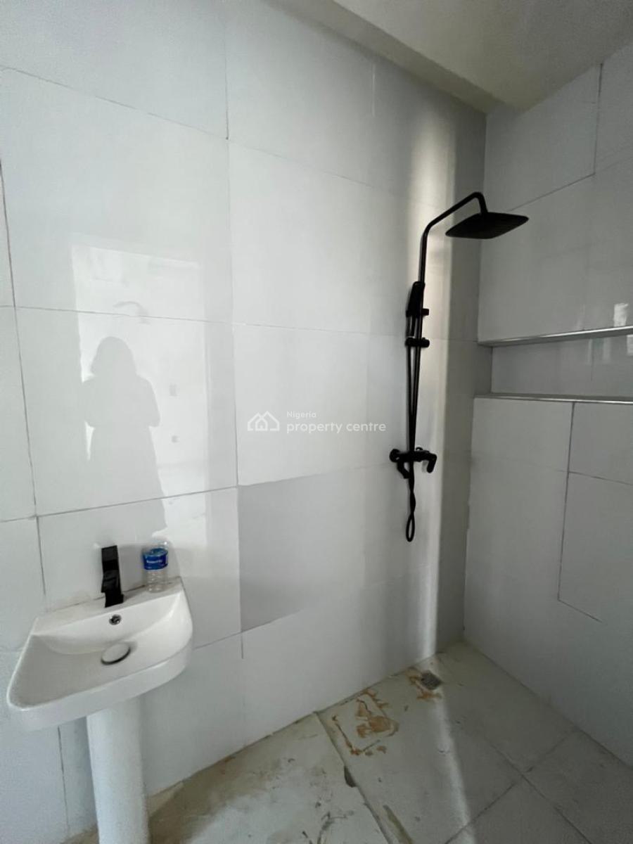 Well Built 2 Bedroom Apartment with Elevator, Ikate, Ikate, Lekki, Lagos, Block of Flats for Sale