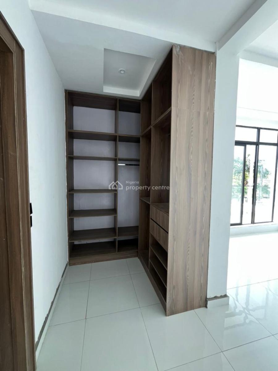 Well Built 2 Bedroom Apartment with Elevator, Ikate, Ikate, Lekki, Lagos, Block of Flats for Sale