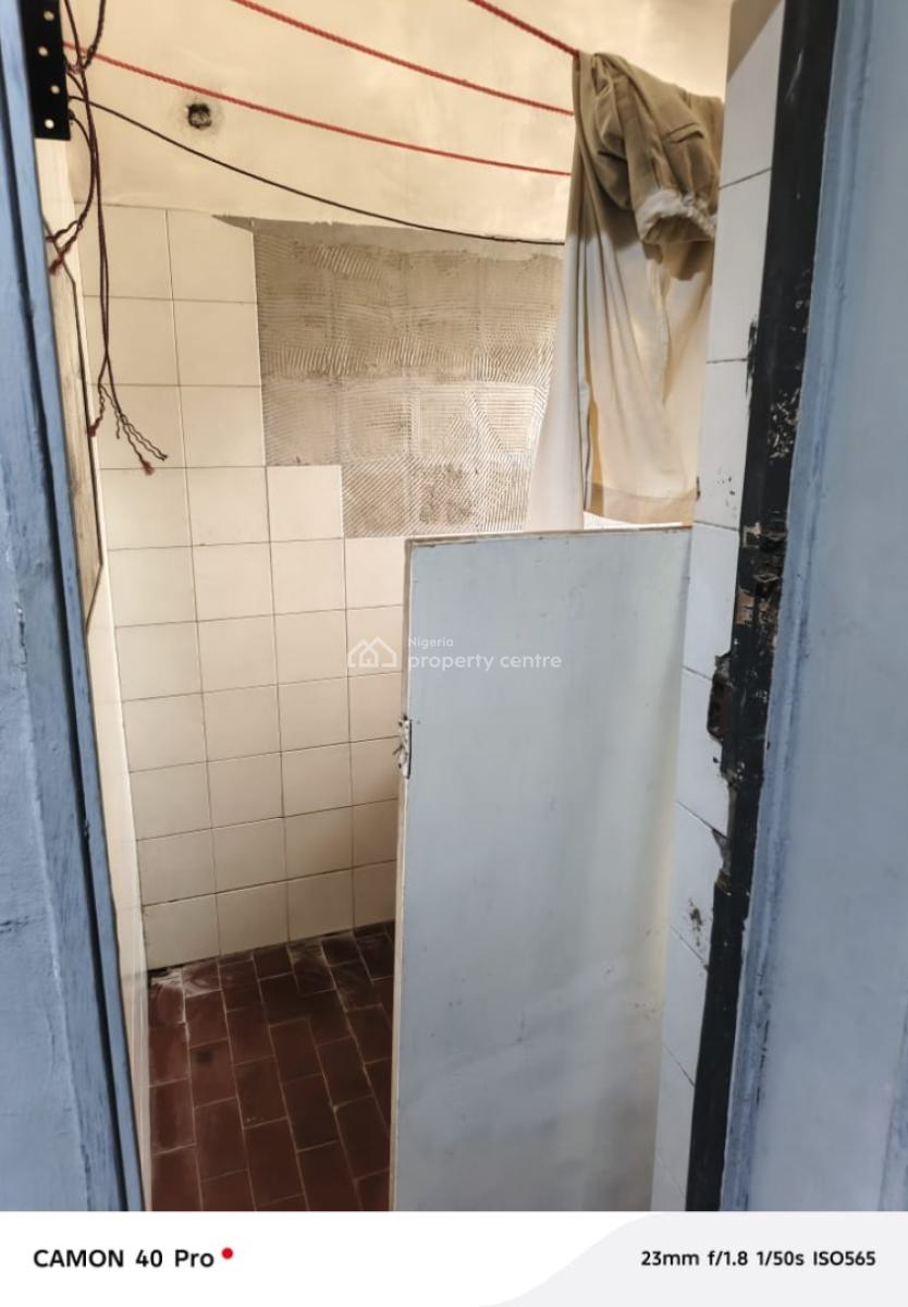 Single Self Contain, Victoria Island (vi), Lagos, Self Contain (single Rooms) for Rent