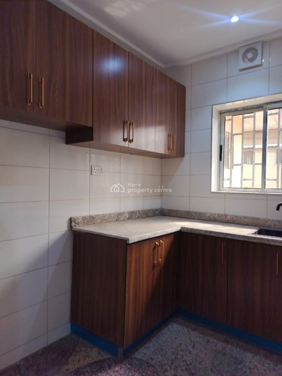 3 Bedroom Flat, Aladura Estate, Anthony, Maryland, Lagos, Flat / Apartment for Rent