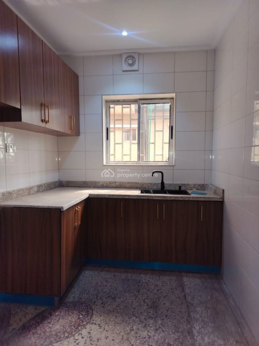 3 Bedroom Flat, Aladura Estate, Anthony, Maryland, Lagos, Flat / Apartment for Rent