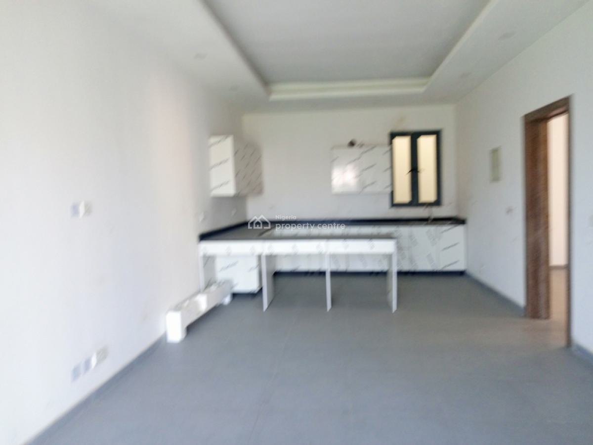 Lovely 2 Bedroom Flat, Agungi, Lekki, Lagos, Flat / Apartment for Sale