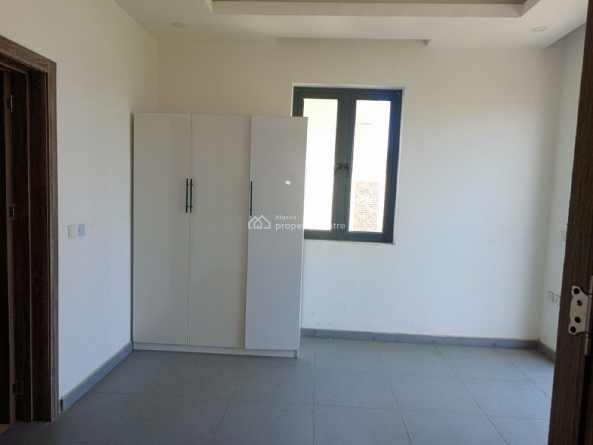 Lovely 2 Bedroom Flat, Agungi, Lekki, Lagos, Flat / Apartment for Sale