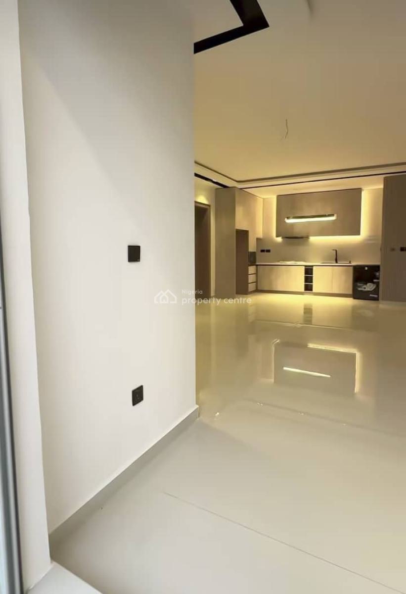 Brand-new 2 Bedrooms Flat, Off Admiralty, Lekki Phase 1, Lekki, Lagos, Flat / Apartment for Sale