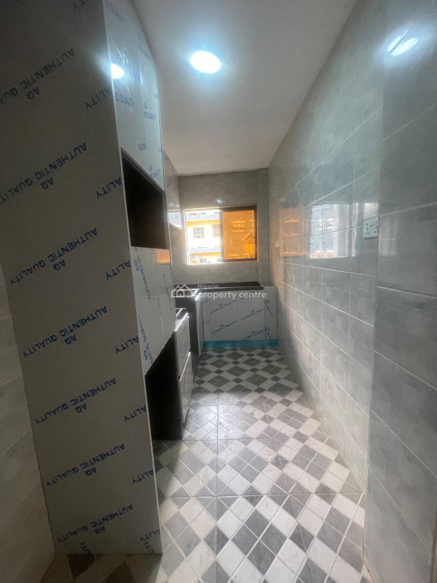 Newly Built 2 Bedroom Apartment, Secured and Gated Community, Alagomeji, Yaba, Lagos, Flat / Apartment for Rent