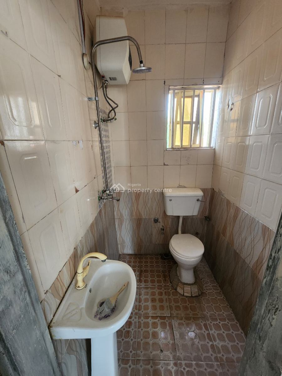 Luxury One Bedroom Block of Flat, News Engineering Dawaki, Dawaki, Gwarinpa, Abuja, Flat / Apartment for Rent