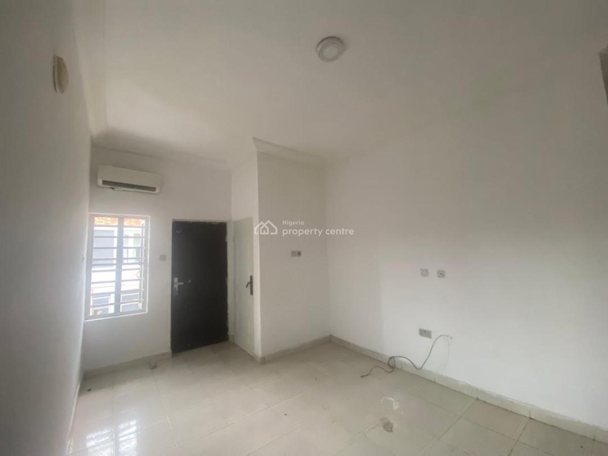 Well Spacious 2bedroom Flat, Lekk Country Road, Lekki, Lagos, Flat / Apartment for Rent