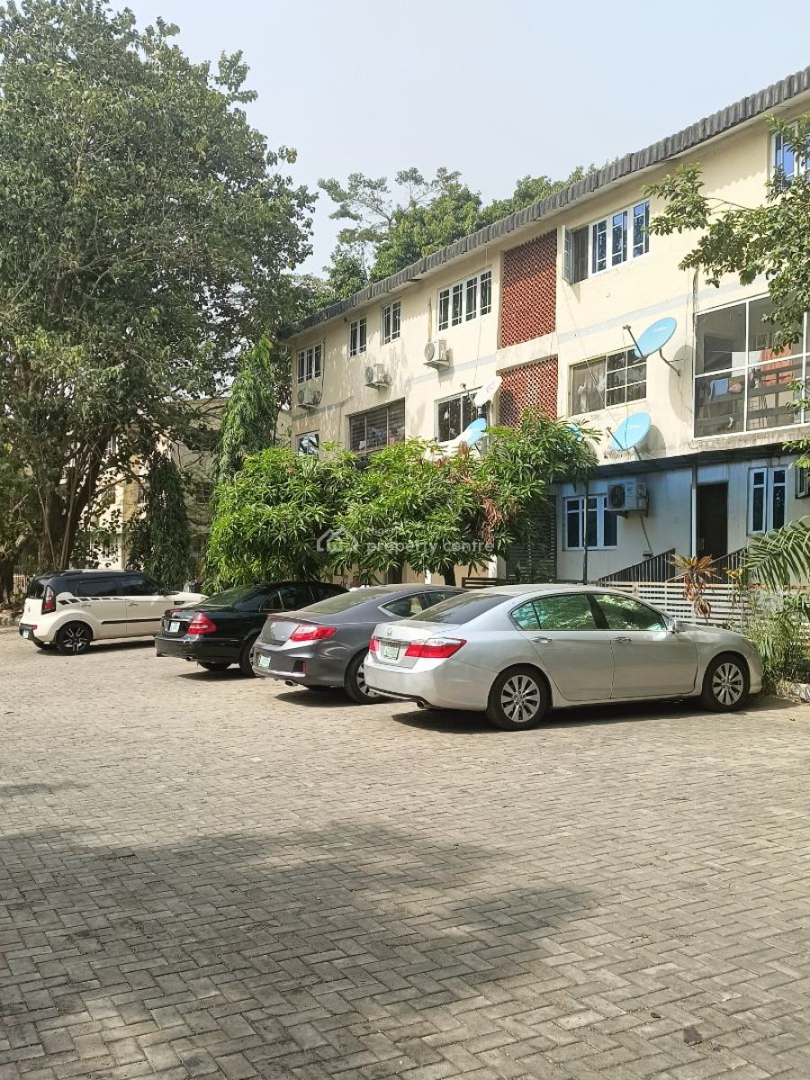 Standard 3 Bedroom Block of Flat, Foreign Affairs Qautars, Maitama District, Abuja, House for Rent