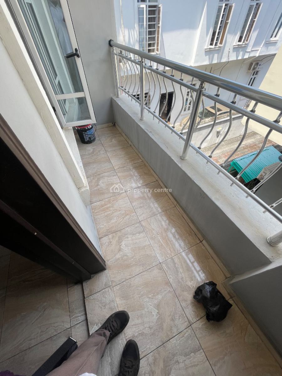Luxury Spacious  Shared Masters Room Apartment  (upstairs), Ikota Villa, Lekki, Lagos, Flat / Apartment for Rent