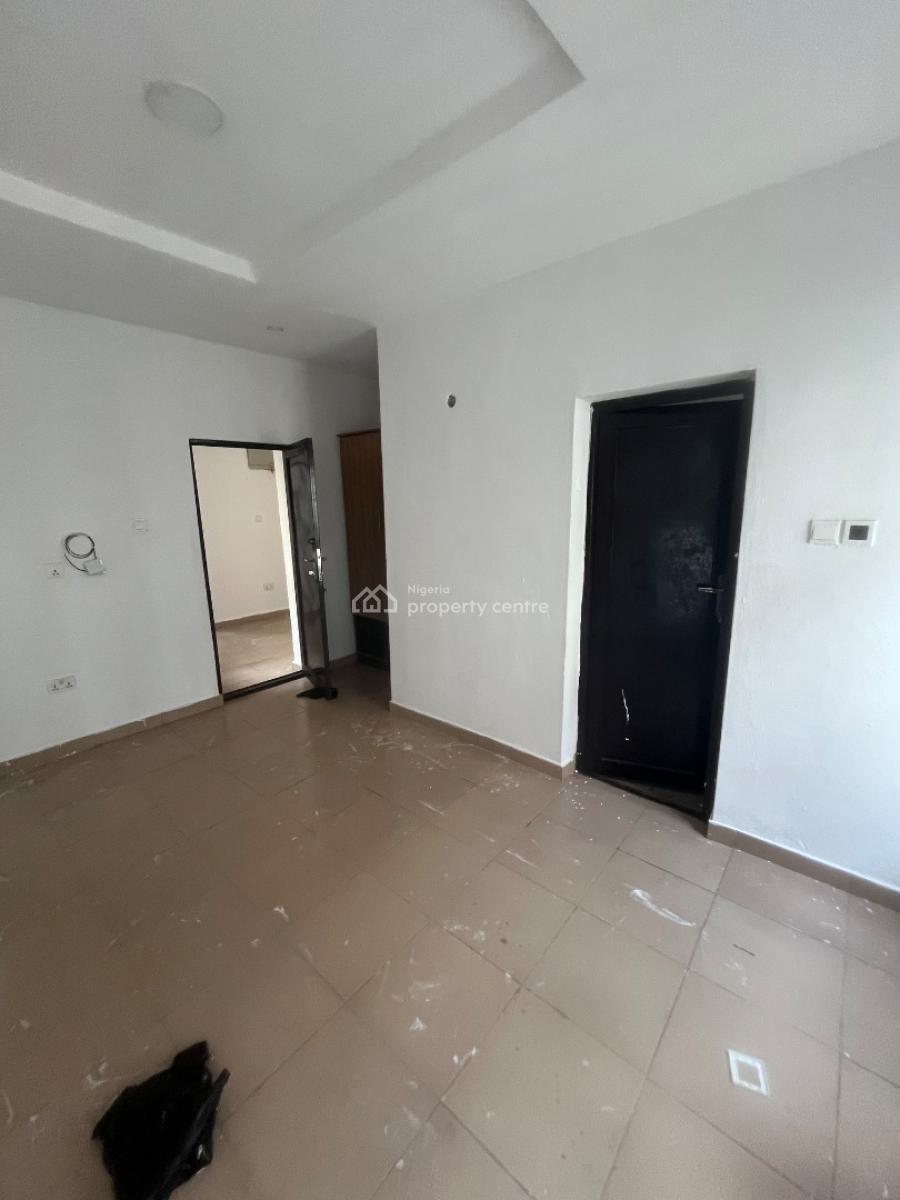 Clean and Spacious Shared Apartment, Lekki Scheme 2, Ajah, Lagos, Flat / Apartment for Rent