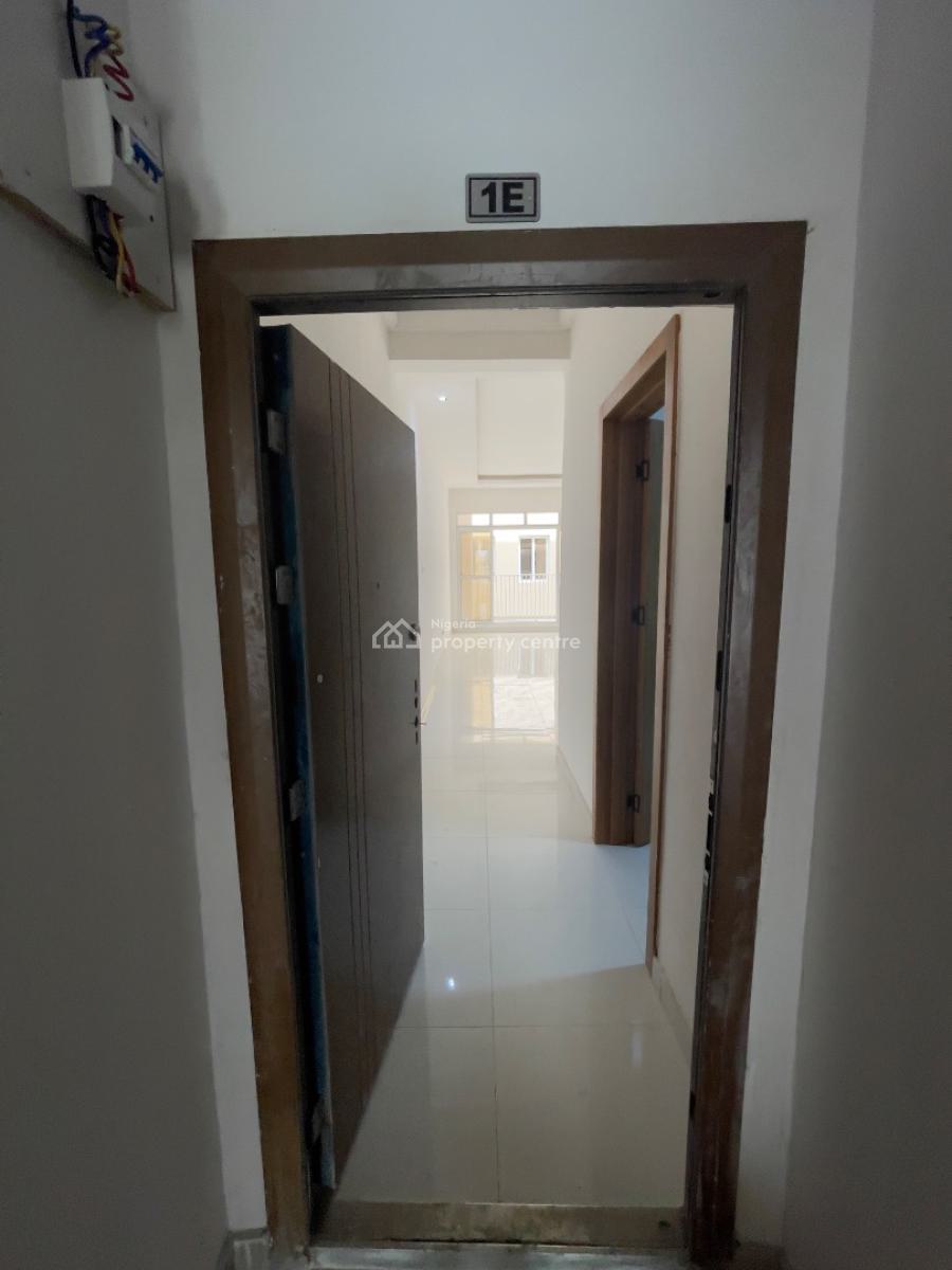 Spacious Fully Serviced 3 Bedroom with 24 Hours Light, Osapa, Lekki, Lagos, Flat / Apartment for Rent