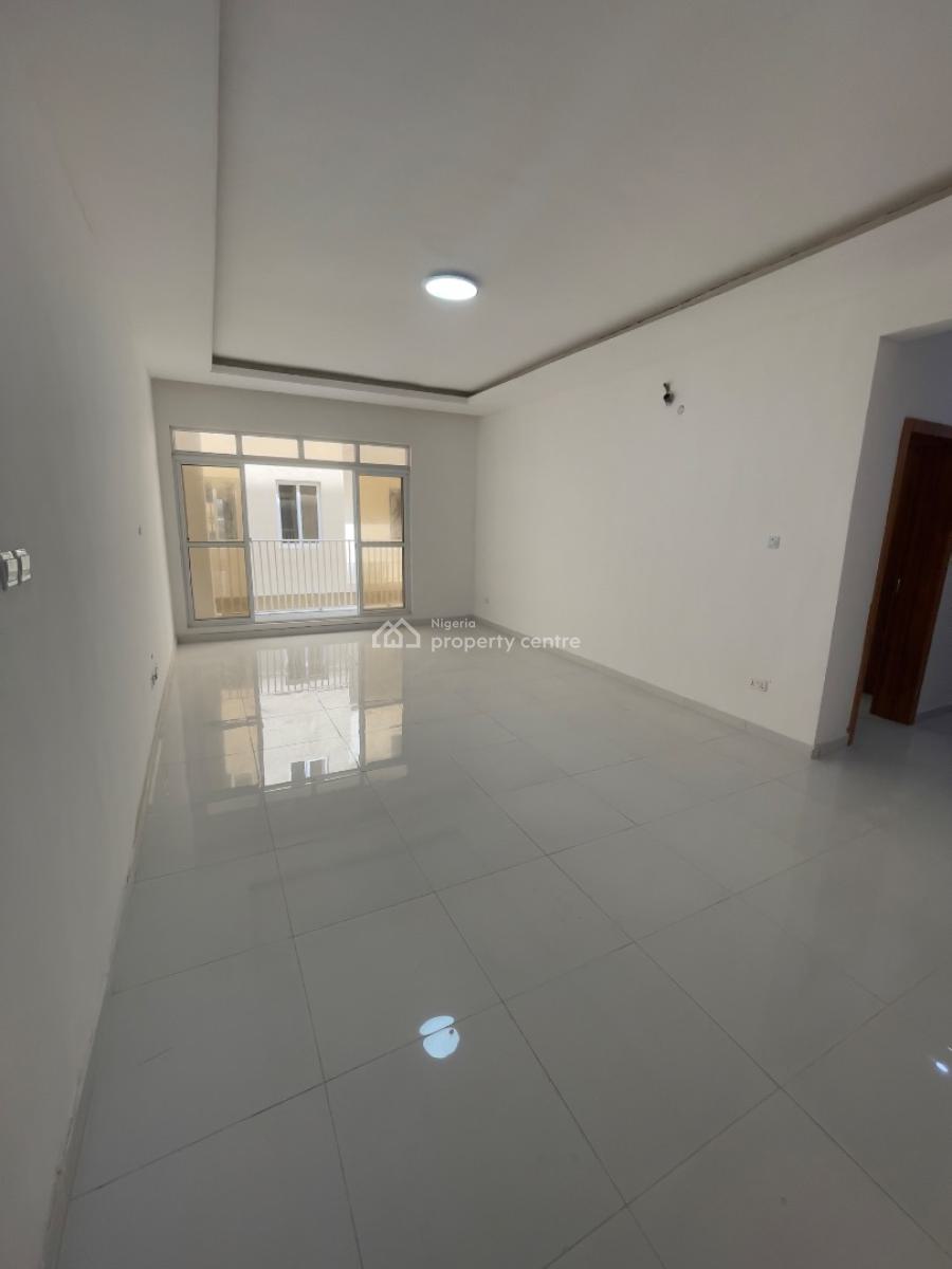 Spacious Fully Serviced 3 Bedroom with 24 Hours Light, Osapa, Lekki, Lagos, Flat / Apartment for Rent