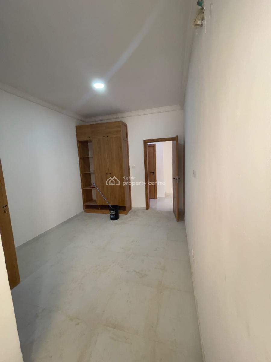 Spacious Fully Serviced 3 Bedroom with 24 Hours Light, Osapa, Lekki, Lagos, Flat / Apartment for Rent