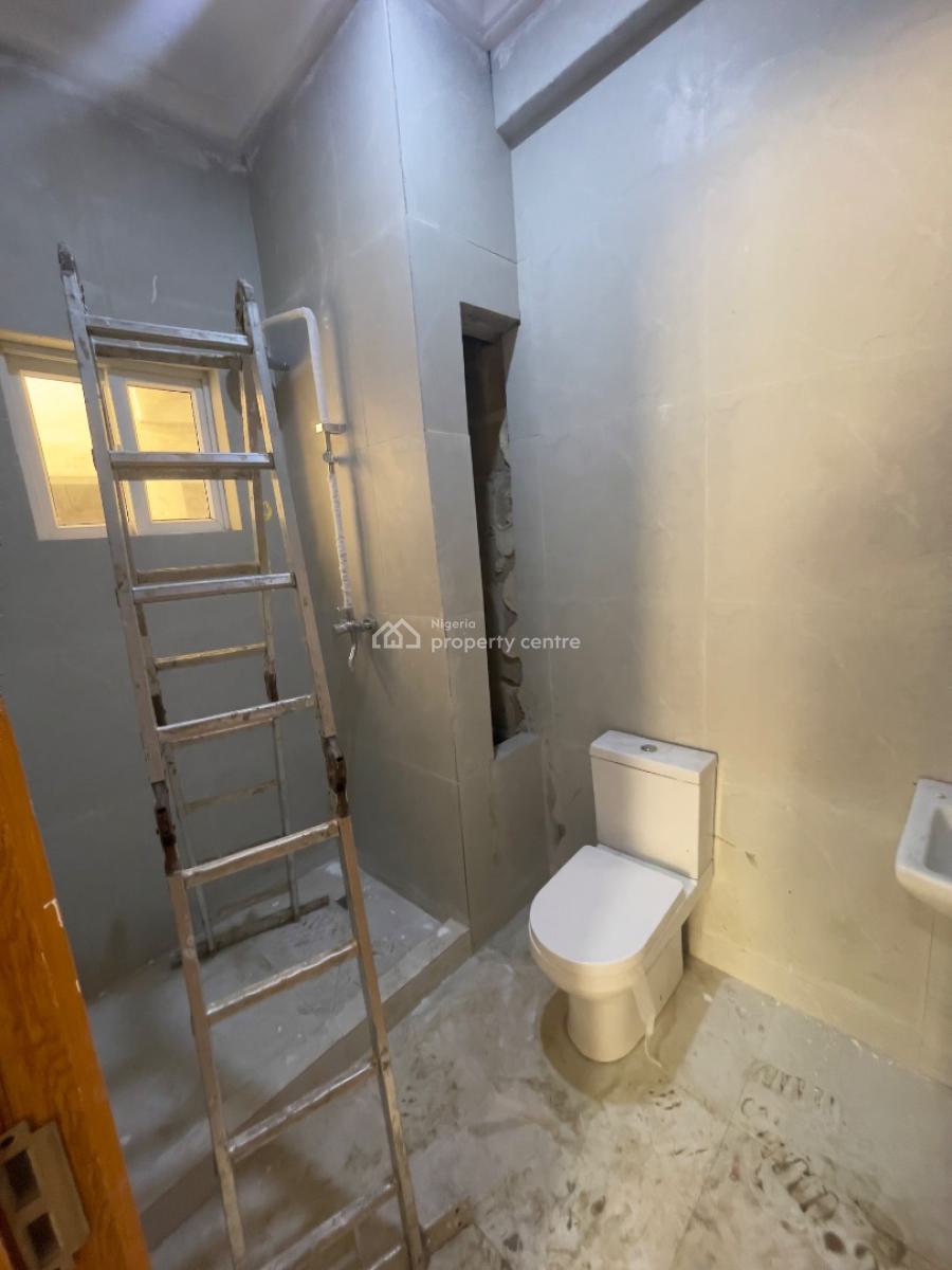 Spacious Fully Serviced 3 Bedroom with 24 Hours Light, Osapa, Lekki, Lagos, Flat / Apartment for Rent