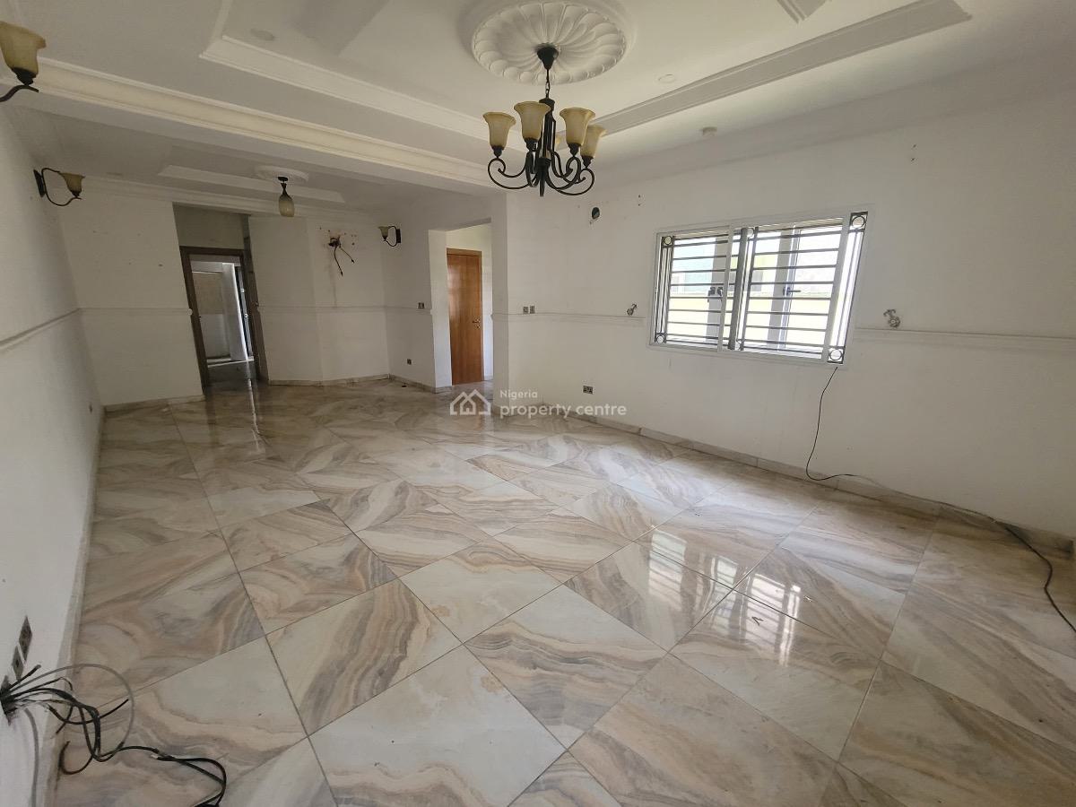 Excellent Well Maintained and Spacious 4 Bedroom Semi Detached with Bq, Osapa London, Osapa, Lekki, Lagos, Semi-detached Duplex for Rent