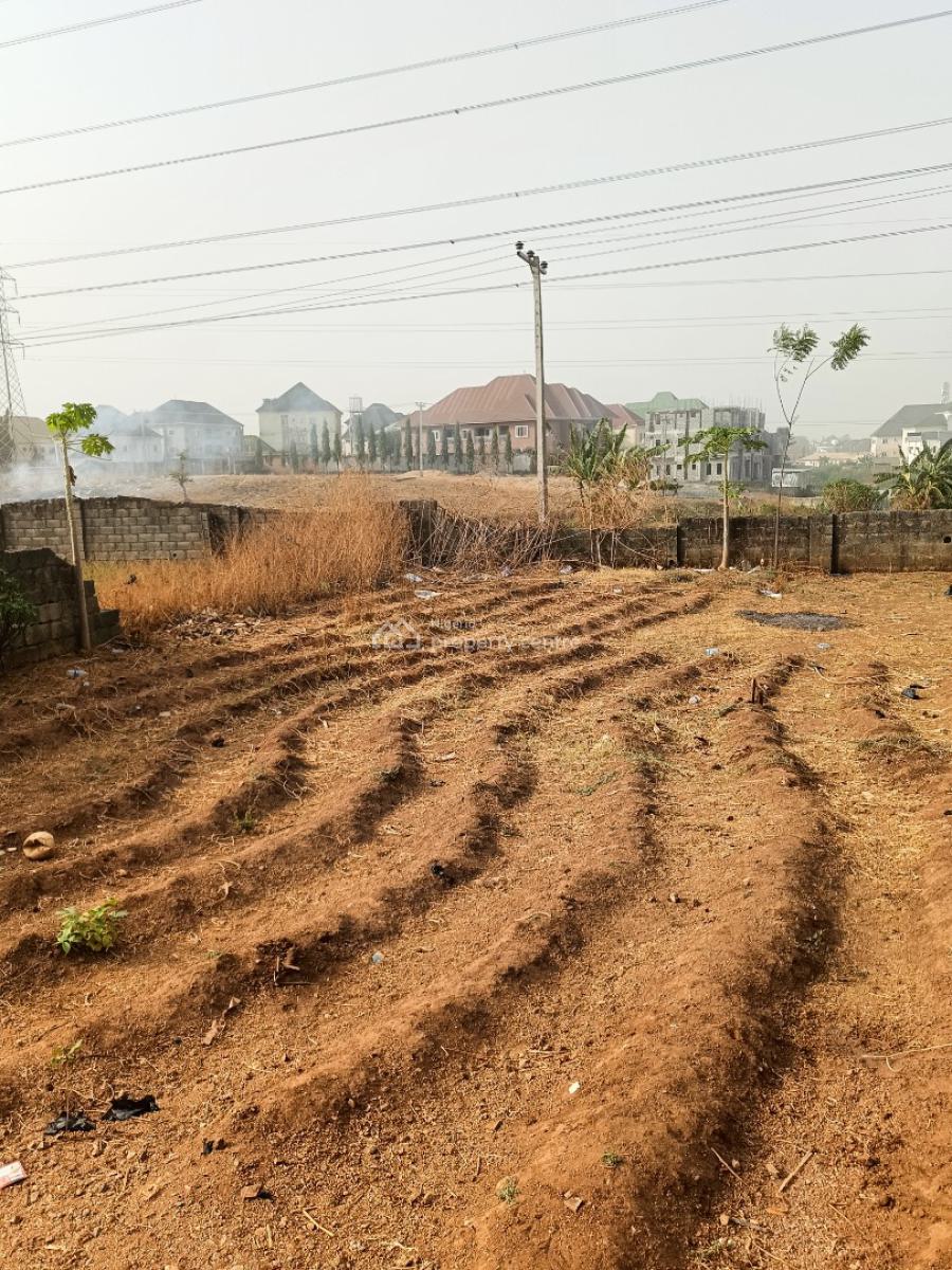 800+ Sqm Plot of Land, Behind Walbaz Bakery Dawaki 1, Gwarinpa, Abuja, Residential Land for Sale