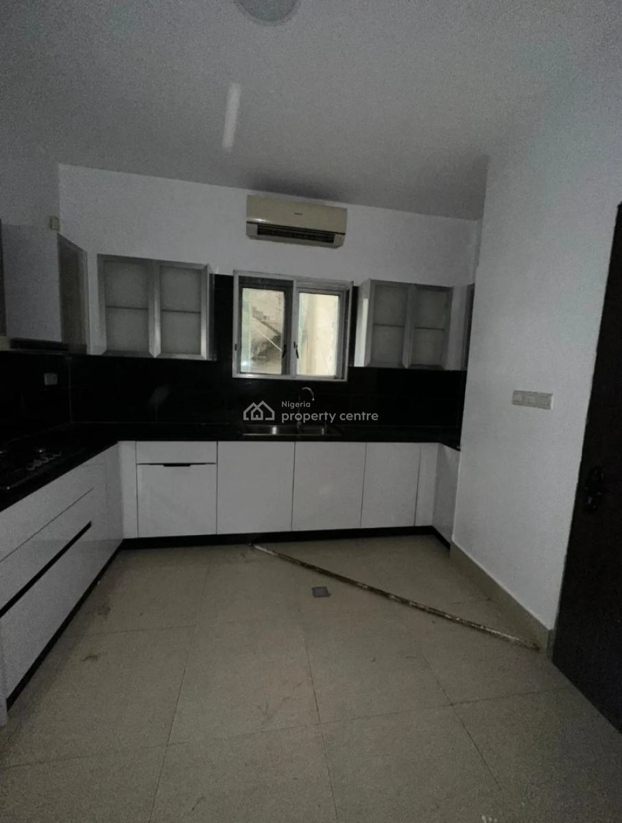 3 Bedroom Apartment, Lekki Phase 1, Lekki, Lagos, Flat / Apartment for Rent