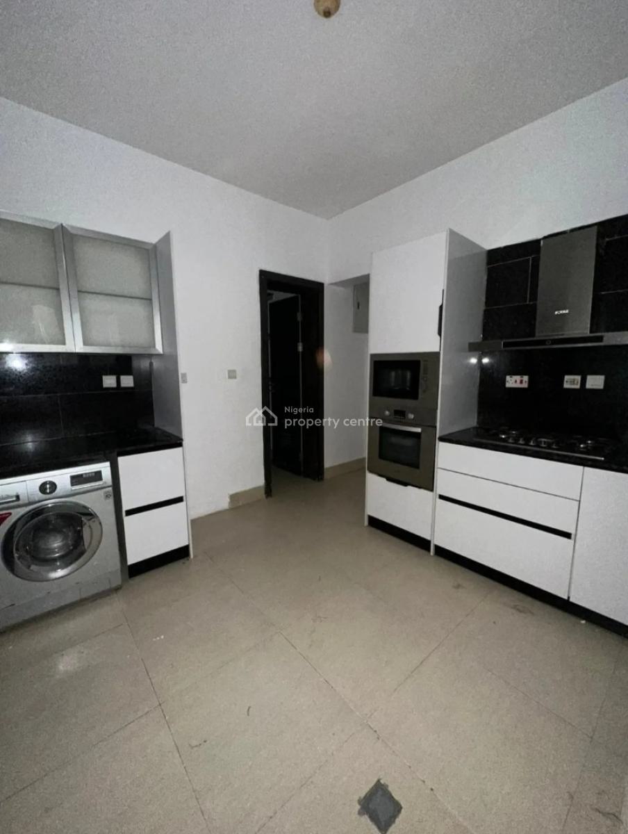 3 Bedroom Apartment, Lekki Phase 1, Lekki, Lagos, Flat / Apartment for Rent