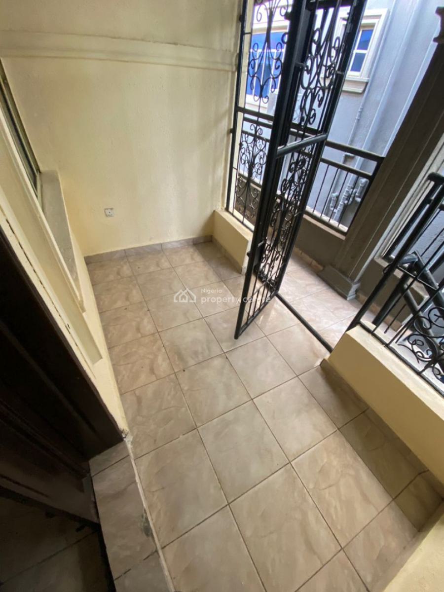 Executive 2 Bedrooms Luxury Apartment, Badore Road, Ajah, Lagos, Flat / Apartment for Rent