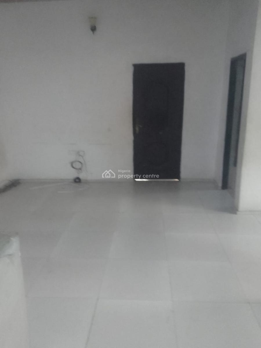 Spacious 3 Bedroom Up Flat, Apollo Estate, Alapere, Ketu, Lagos, House for Rent