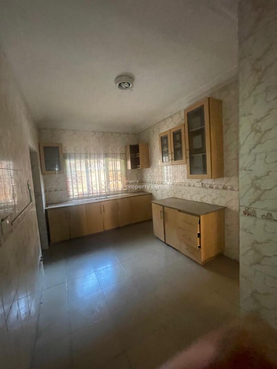 Well Maintained Spacious 3 Bedroom Flat, Harmony Estate, Gra Phase 1, Magodo, Lagos, Flat / Apartment for Rent