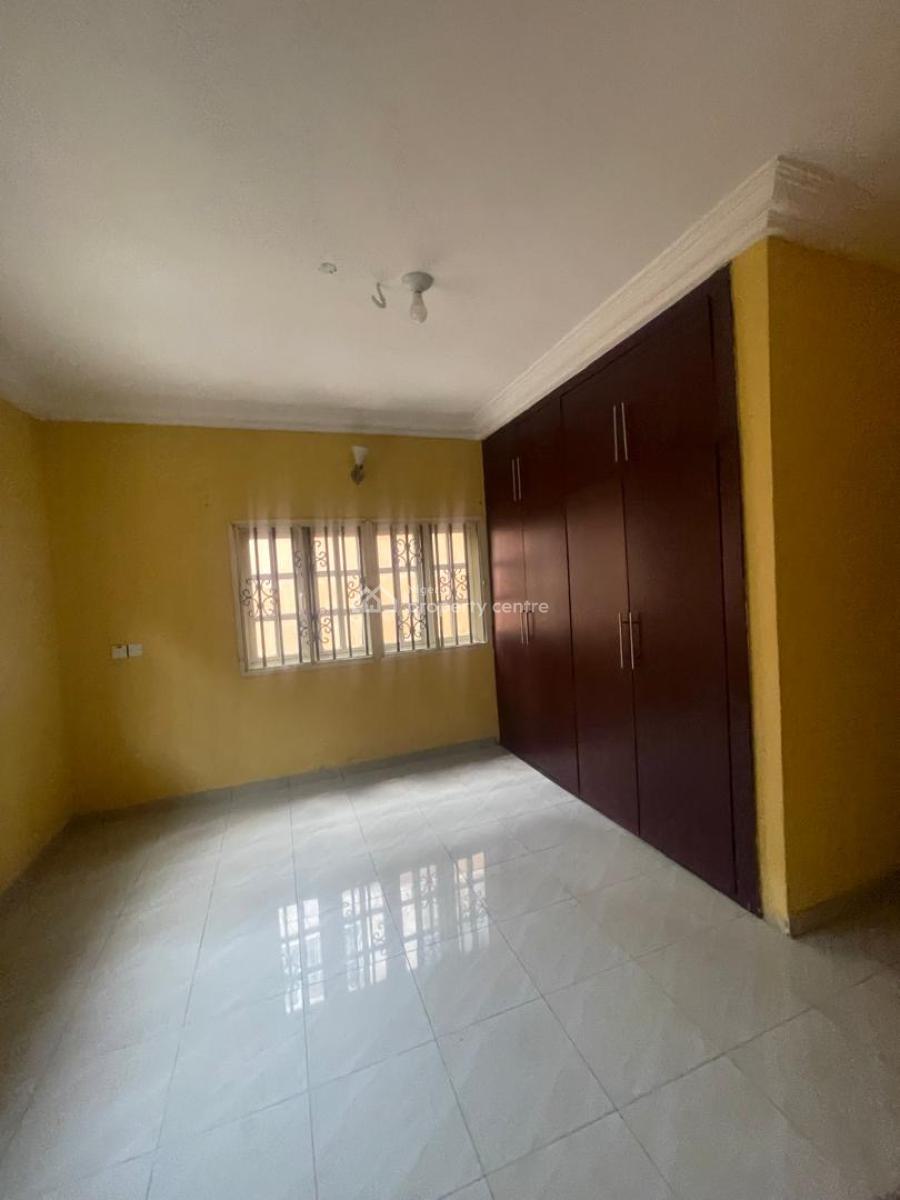 Well Maintained Spacious 3 Bedroom Flat, Harmony Estate, Gra Phase 1, Magodo, Lagos, Flat / Apartment for Rent