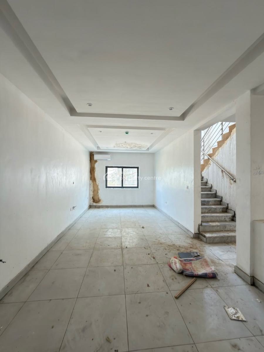 𝐁𝐑𝐀𝐍𝐃 𝐍𝐄𝐖 4 𝐁𝐄𝐃𝐑𝐎𝐎𝐌 𝐓𝐄𝐑𝐑𝐀𝐂𝐄  𝐃𝐔𝐏𝐋𝐄𝐗, Osapa, Lekki, Lagos, Terraced Duplex for Rent