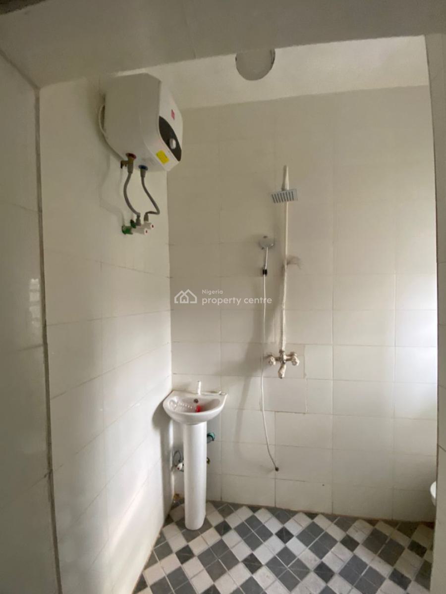 Executive 2bedrooms Luxury Apartment, Badore Road, Ajah, Lagos, Flat / Apartment for Rent