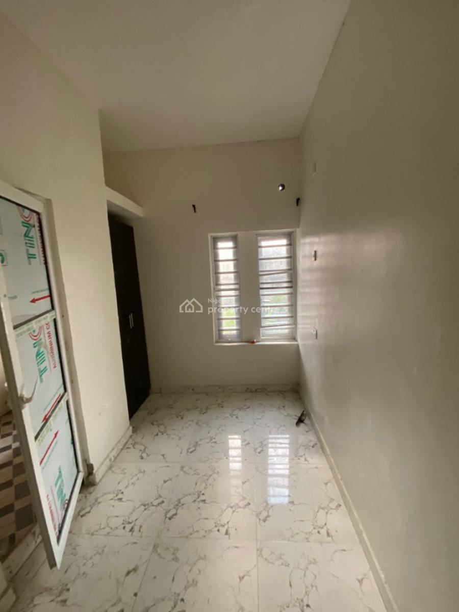 Executive 2bedrooms Luxury Apartment, Badore Road, Ajah, Lagos, Flat / Apartment for Rent
