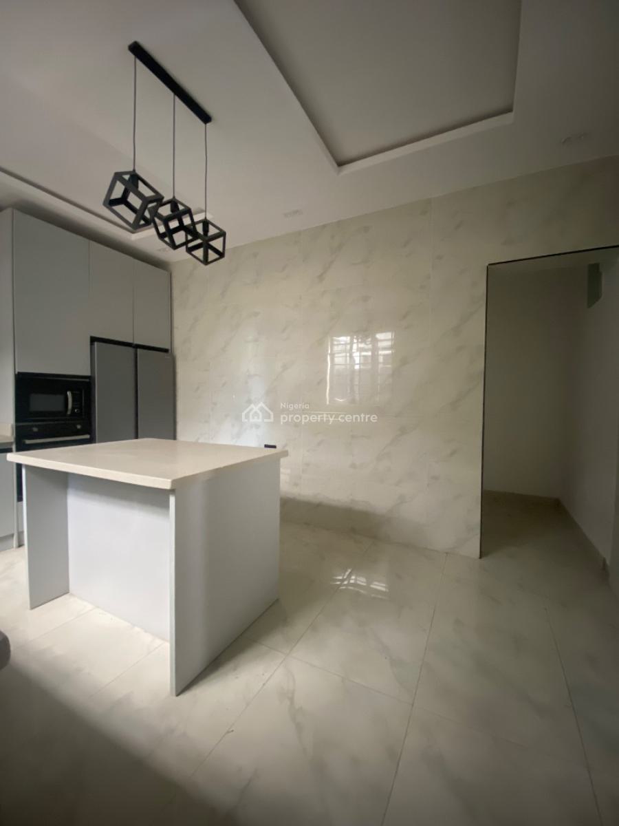 Luxury Spacious 5bed with Bq, Gate House in a Secured Envt Wt Light, Ologolo, Lekki Lagos, Lekki, Lagos, Detached Duplex for Sale