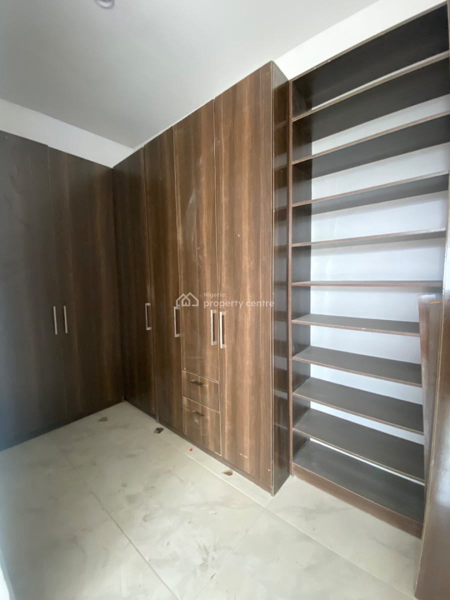 Luxury Spacious 5bed with Bq, Gate House in a Secured Envt Wt Light, Ologolo, Lekki Lagos, Lekki, Lagos, Detached Duplex for Sale