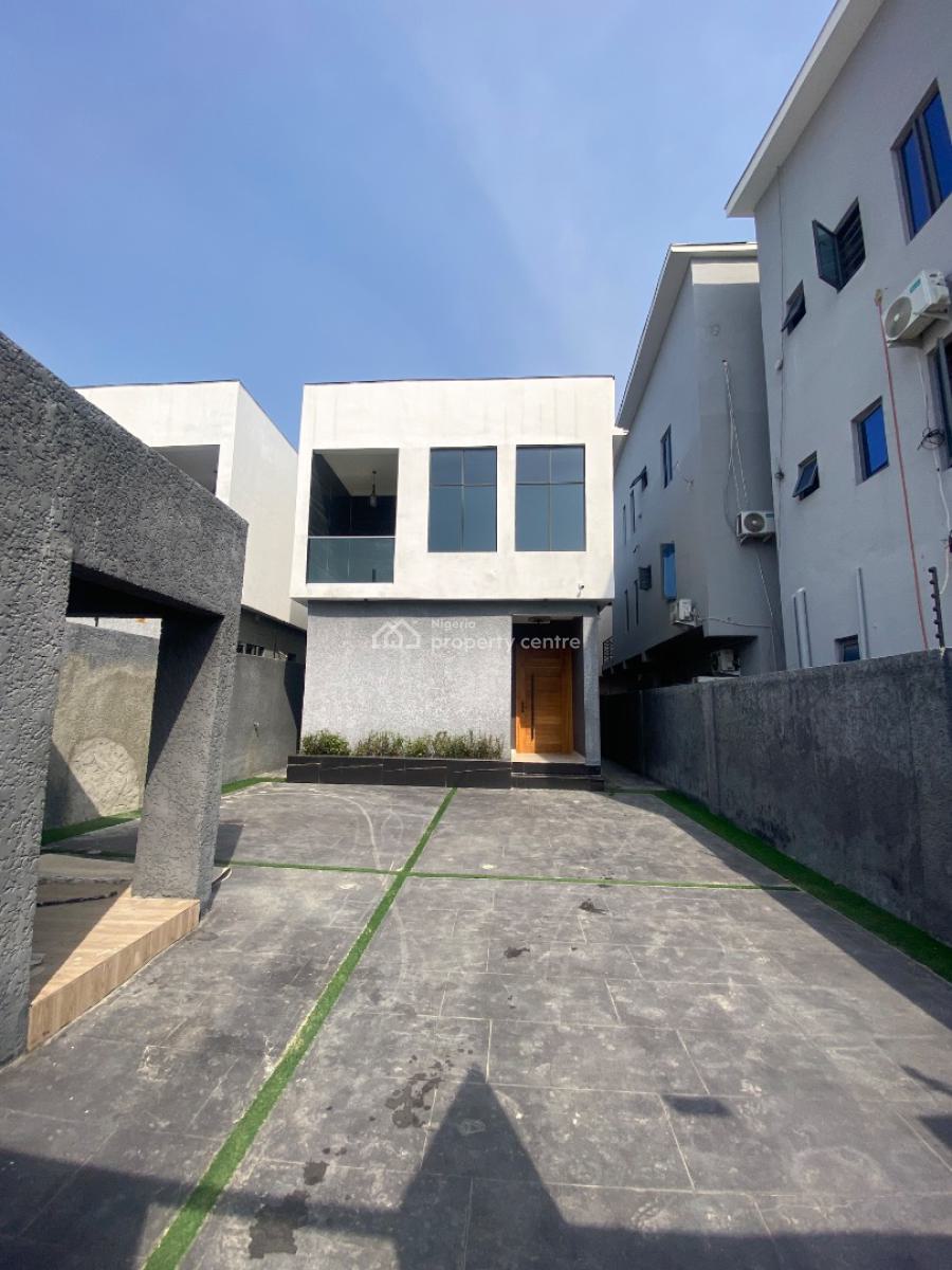 Luxury Spacious 5bed with Bq, Gate House in a Secured Envt Wt Light, Ologolo, Lekki Lagos, Lekki, Lagos, Detached Duplex for Sale