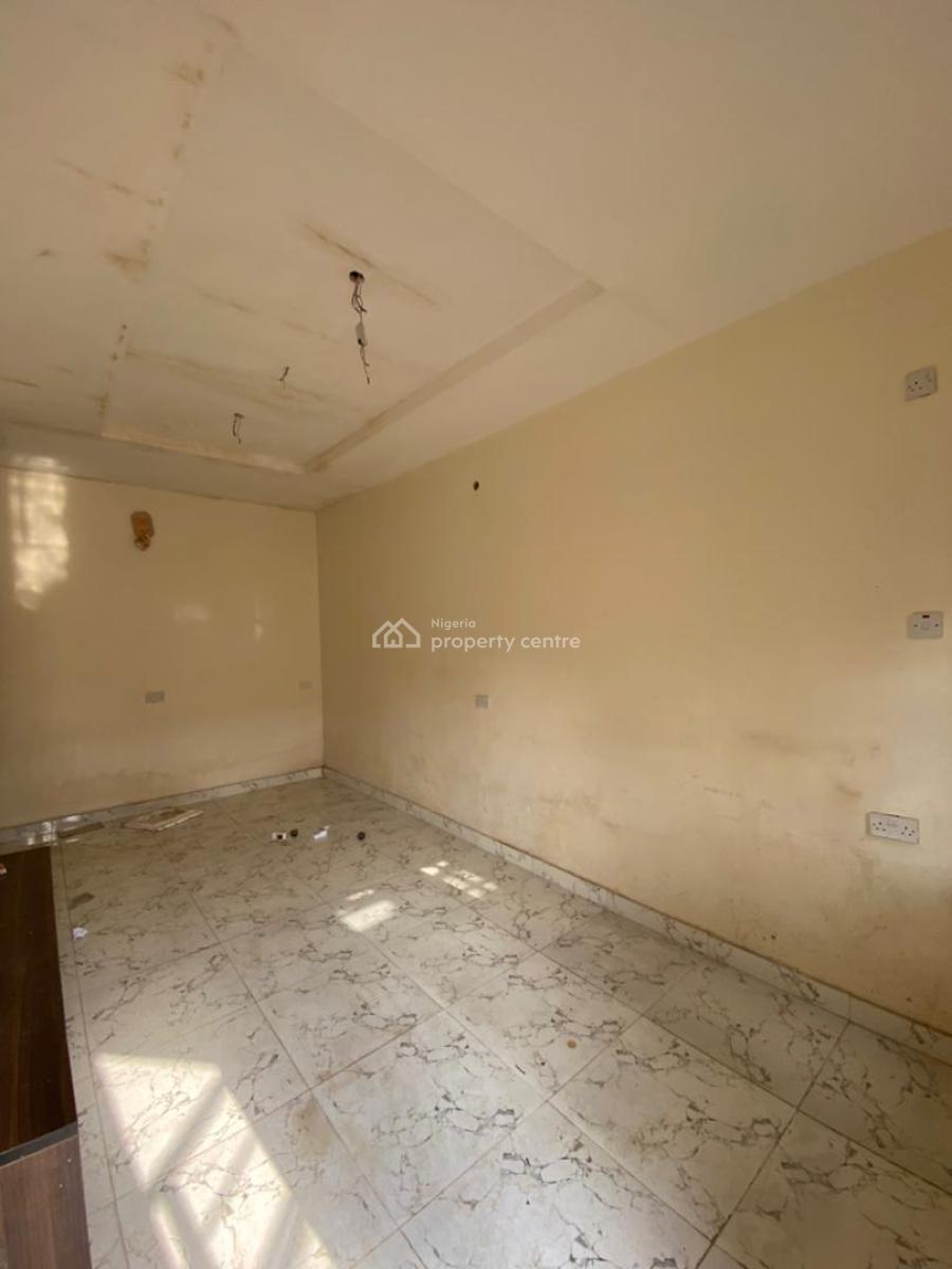 Executive 2bedrooms Luxury Apartment, Badore Road, Ajah, Lagos, Flat / Apartment for Rent