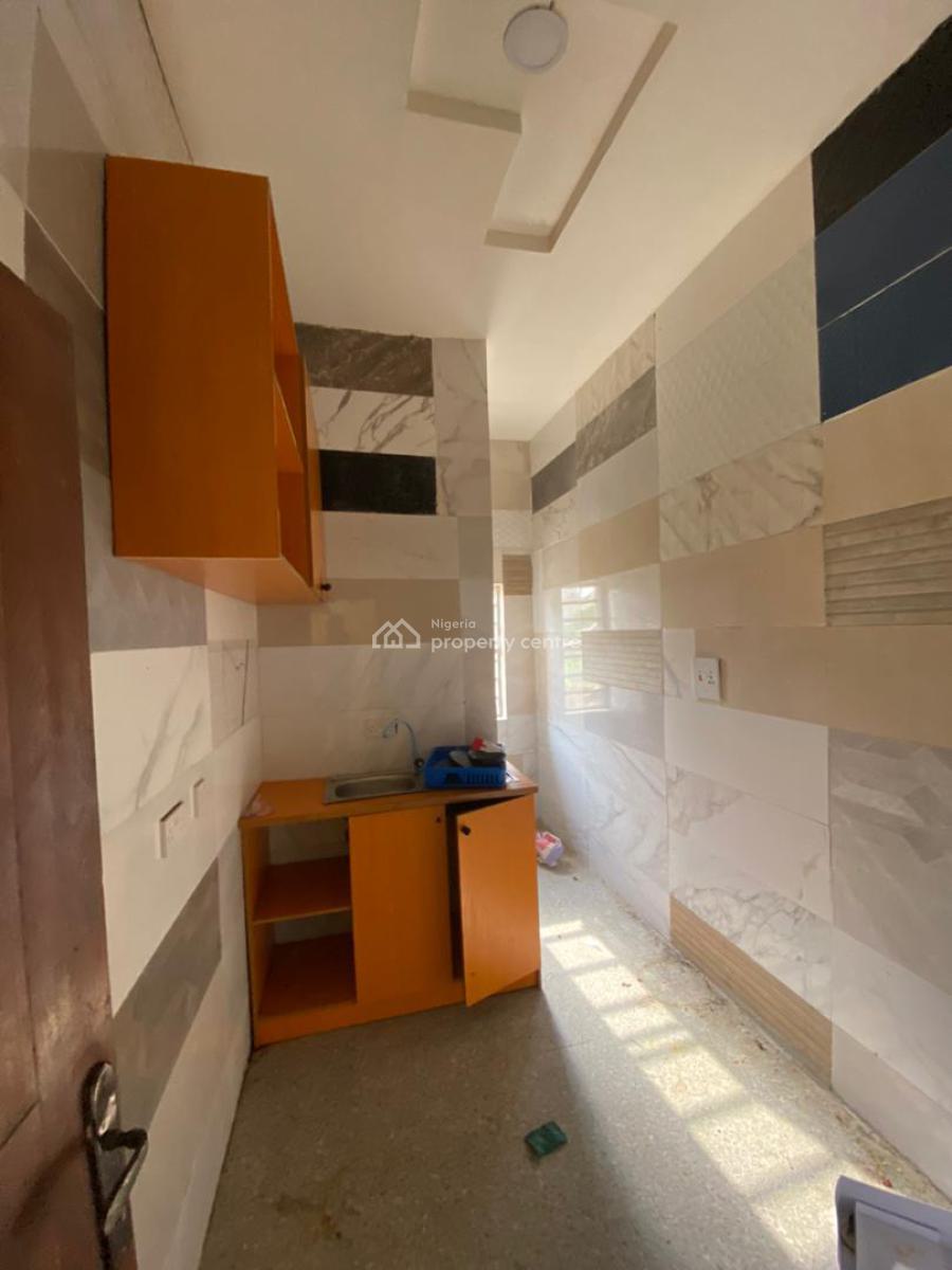 Executive 2bedrooms Luxury Apartment, Badore Road, Ajah, Lagos, Flat / Apartment for Rent