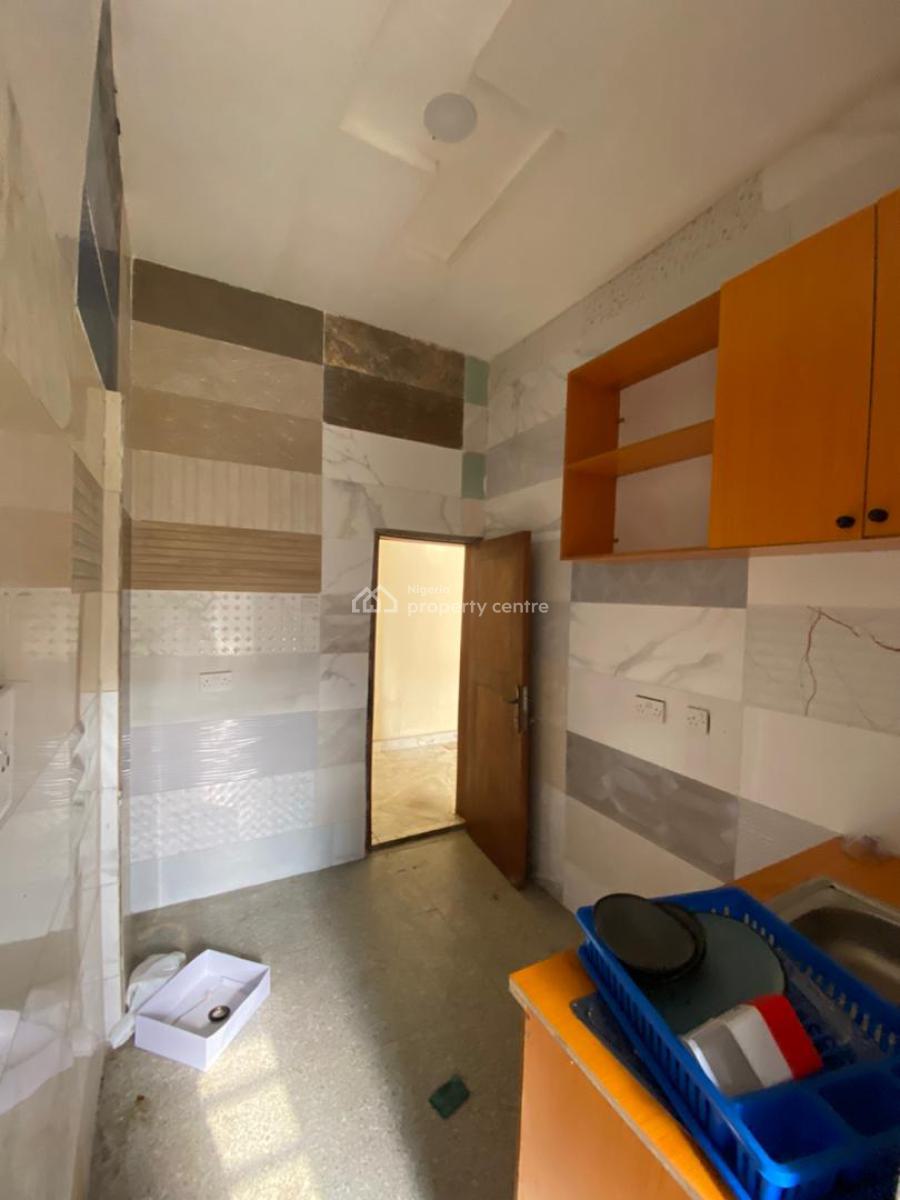 Executive 2bedrooms Luxury Apartment, Badore Road, Ajah, Lagos, Flat / Apartment for Rent