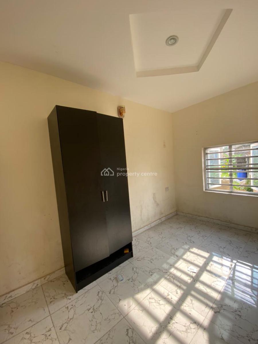 Executive 2bedrooms Luxury Apartment, Badore Road, Ajah, Lagos, Flat / Apartment for Rent