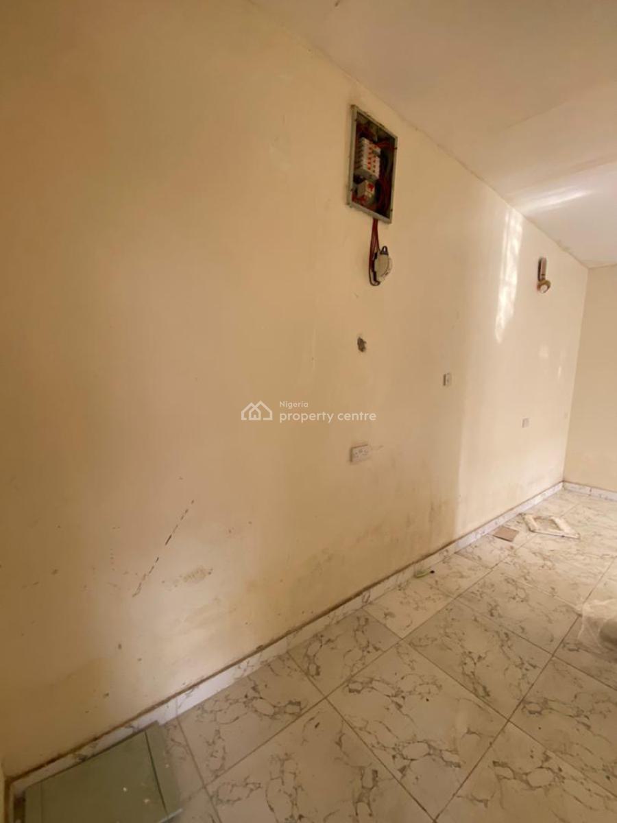 Executive 2bedrooms Luxury Apartment, Badore Road, Ajah, Lagos, Flat / Apartment for Rent