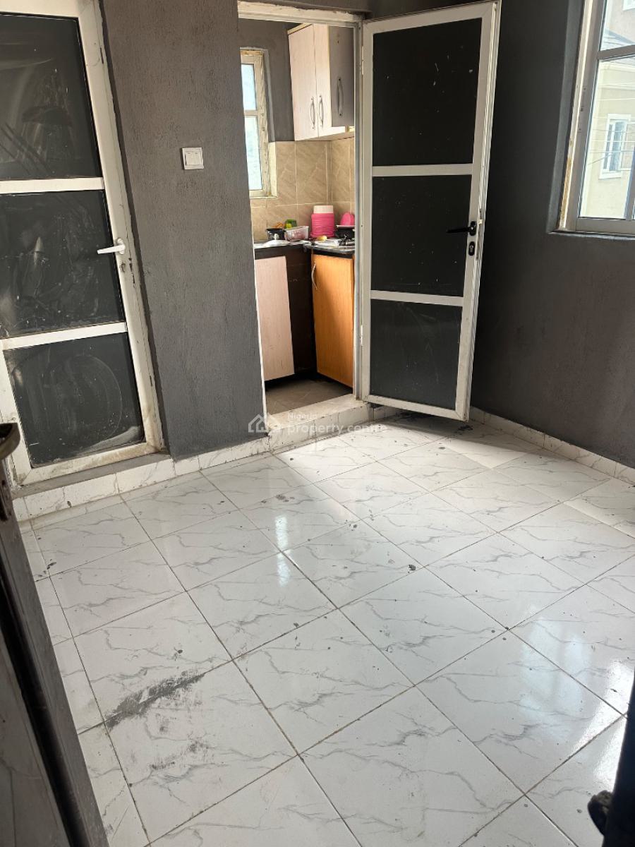 Room Bq with Kitchen, Ilasan, Lekki, Lagos, Self Contain (single Rooms) for Rent