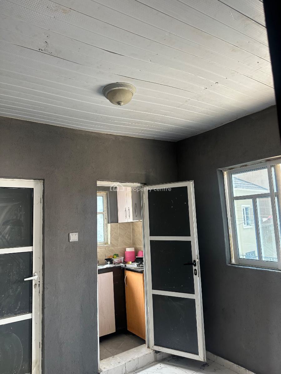 Room Bq with Kitchen, Ilasan, Lekki, Lagos, Self Contain (single Rooms) for Rent